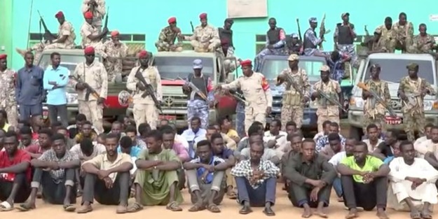 Libya'nın komşusundan Hafter'e büyük şok