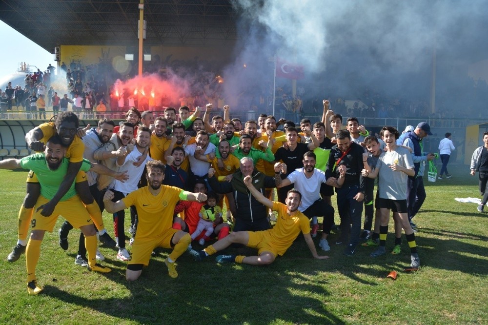Lider Aliağaspor FK’dan 4 gollü galibiyet