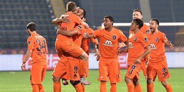 Lider Başakşehir'de sürpriz ayrılık!