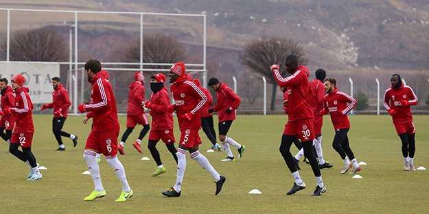 Lider Sivasspor'da Göztepe mesaisi başladı