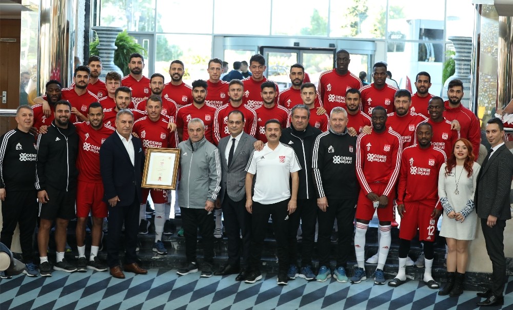 Lider Sivasspor’un Antalya kampı sona erdi 