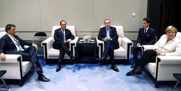 Liderler Erdoğan'ın etrafında toplandı