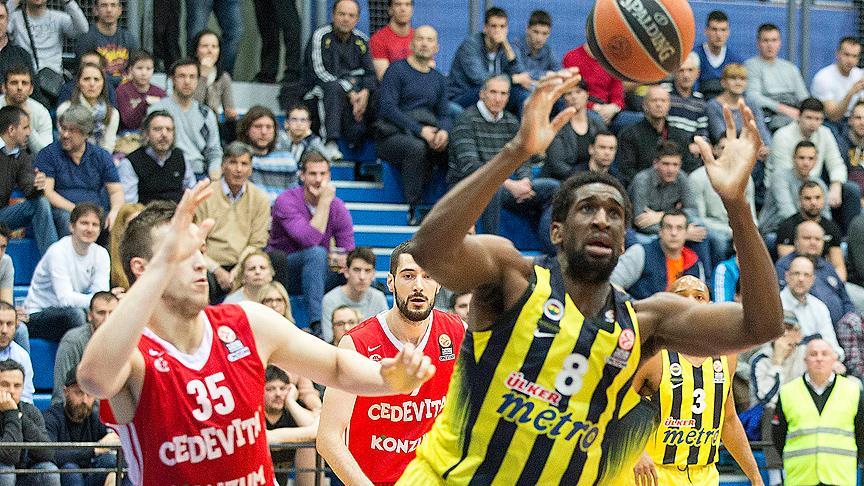 Liderliği garantileyen Fenerbahçe Cedevita'dan fark yedi