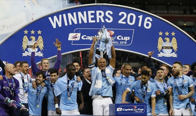 Lig Kupası Manchester City'nin!