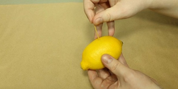 Limona kürdan batırın ve...