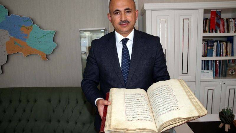 Lise kütüphanesinde 2 el yazması Kur’an-ı Kerim bulundu