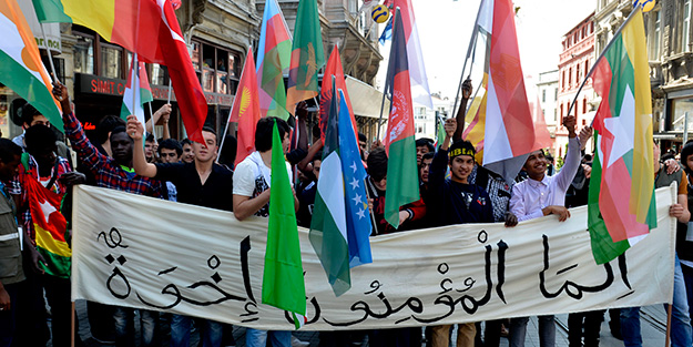 Lise öğrencileri İslam coğrafyası için yürüdü