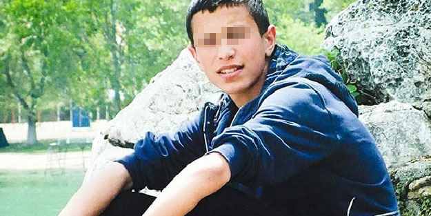 Lisede dehşet! Arkadaşının boğazını kesti