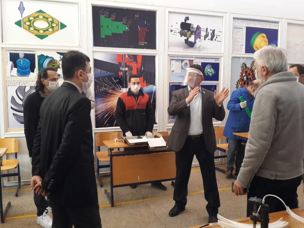 Liseden siperlik maske üretimi 