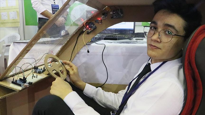 Liseliler araçlar için güvenlik sistemleri geliştirdi