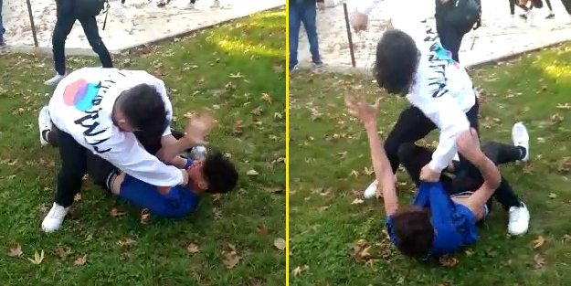 Liseliler arasında tekme tokat kavga