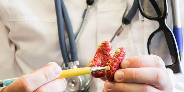 Literatürde bir ilk! Dünyada ilk kez tiroid kök hücresinden paratiroid hücresi elde edildi!