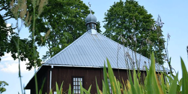 Litvanya'da ayakta kalmaya çalışan Müslümanlar!