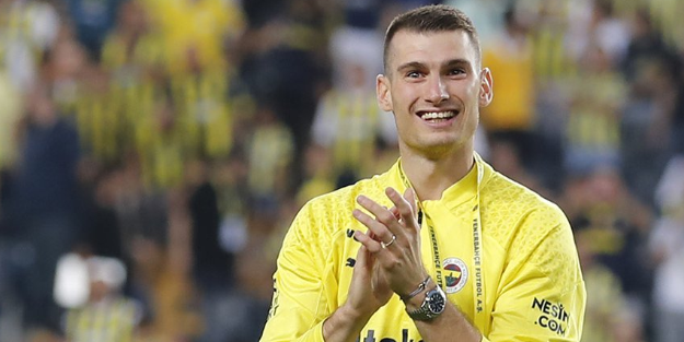 Livakovic, Fenerbahçe'ye nasıl ikna olduğunu açıkladı