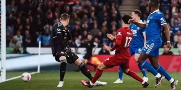 Liverpool 3 golle kazandı