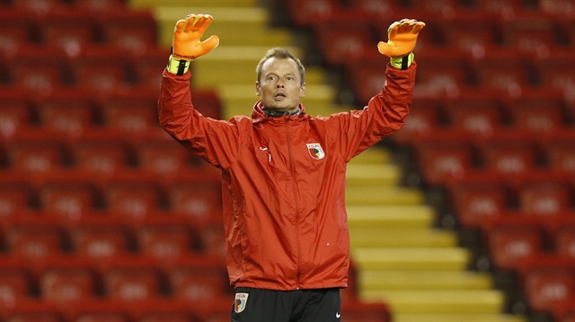 Liverpool 39 yaşındaki Manninger'i transfer etti