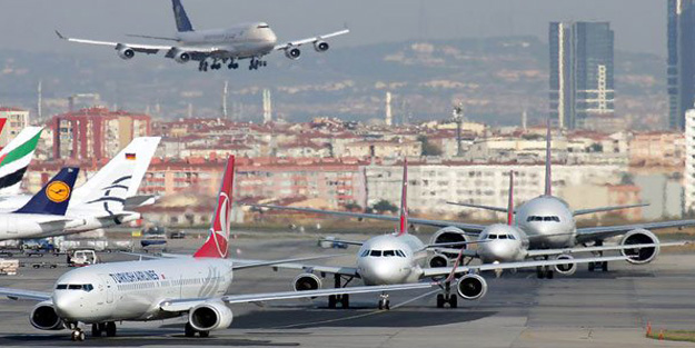 Lodos Atatürk Havalimanı trafiğini de vurdu