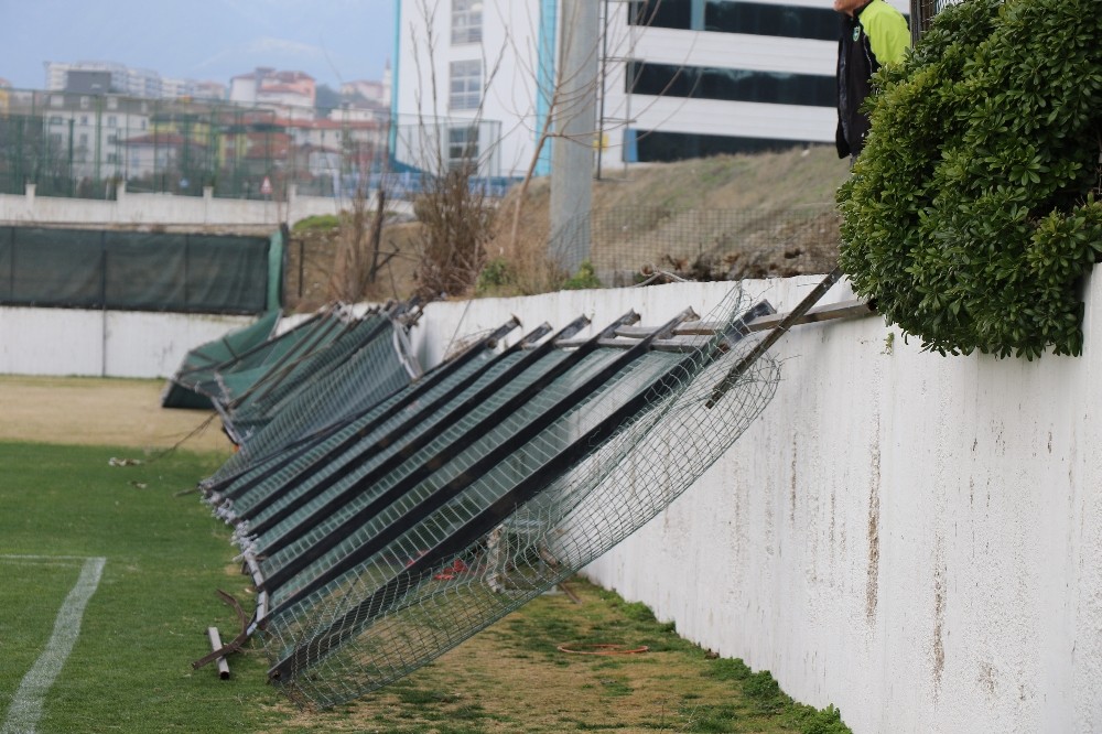 Lodos Denizlispor tesislerini de vurdu 