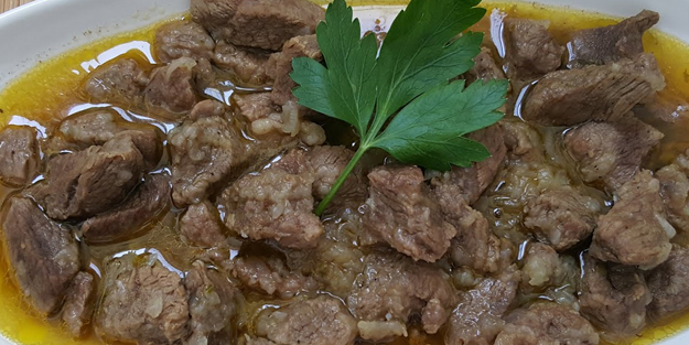 Lokanta usulü kavurma tarifi nasıl yapılır? Bayram sofralarınız için kolay lokum gibi kavurma tarifi