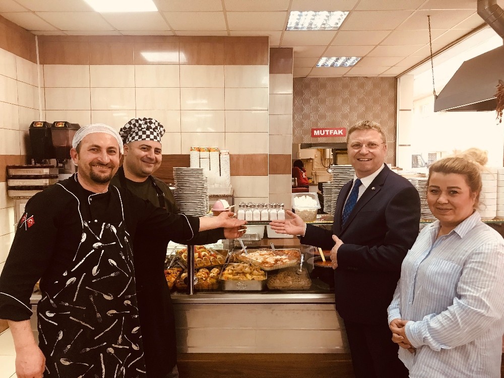 Lokantalarda tuz ve şeker rafa kalkıyor 