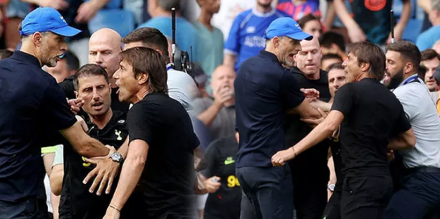 Londra derbisinde ortalık karıştı! Yok böyle bir kavga....