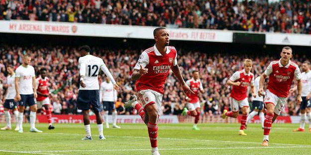 Londra derbisini Arsenal kazandı