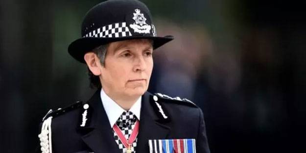Londra Polis Şefi skandalların ardından istifa etti