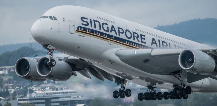 Londra seferini yapan uçak şiddetli türbülansa girdi: 1 kişi öldü 30 kişi yaralandı