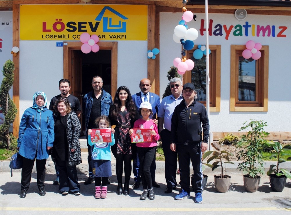 LÖSEV Bölge Sorumlusu Bilen gönüllülerle buluştu 