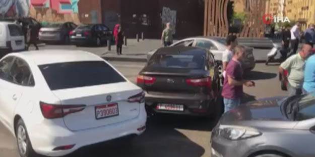 Lübnan’da akaryakıta 1 ayda üçüncü zam yapıldı! Halk sokaklara döküldü