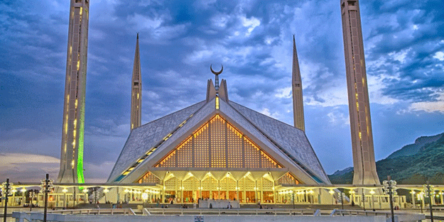 Lübnan'da camiler 29 Mayıs'ta açılıyor