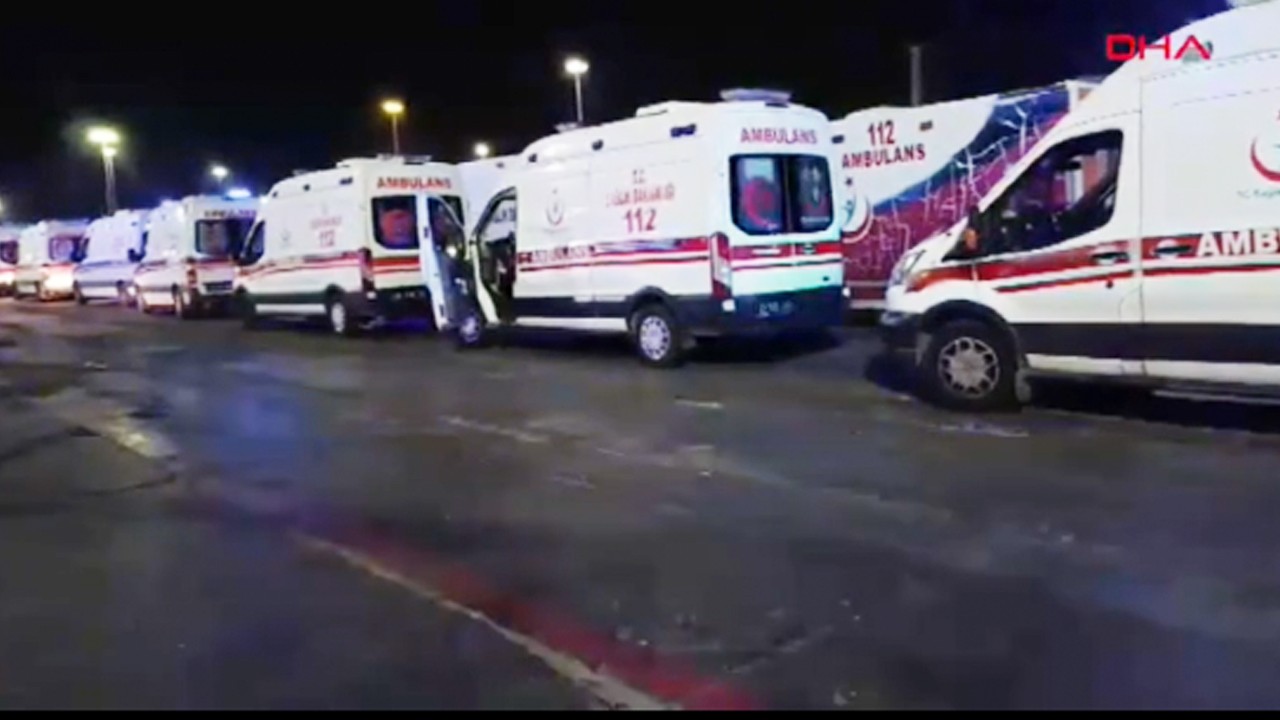 Lübnan'dan tahliye operasyonu: Türk vatandaşlarını taşıyan gemi limana ulaştı! Türkiye açıklaması