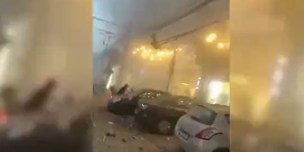 Lübnan'ın başkenti Beyrut'ta korkunç patlama
