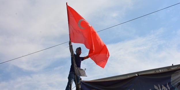 Lübnanlı gençlerden Barış Pınarı Harekatı'na destek