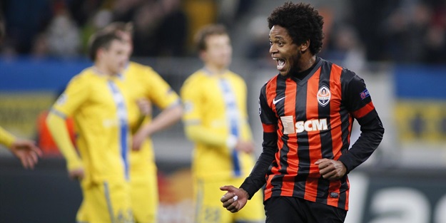 Lucescu'dan Fener'e Adriano müjdesi!