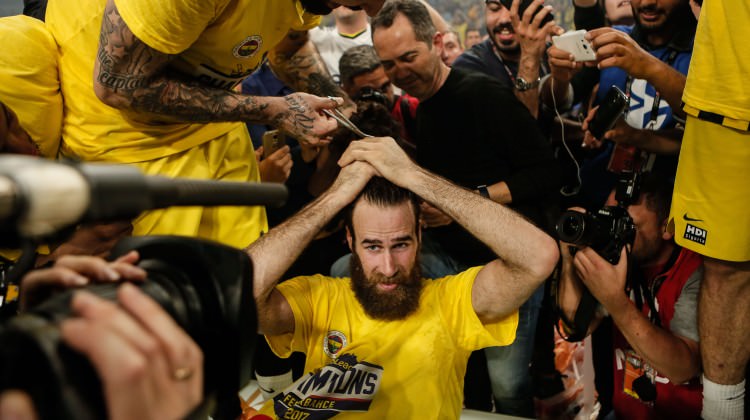 Luigi Datome'nin saçlar gitti