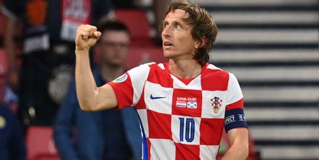 Luka Modric Hırvatistan'ı kurtardı