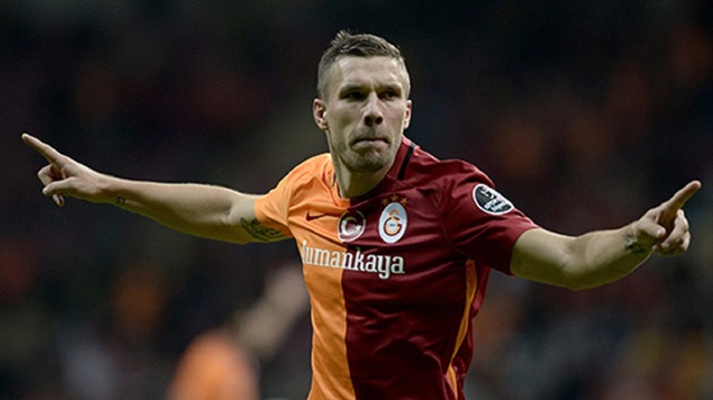 Lukas Podolski'den Fenerbahçelileri kızdıran paylaşım