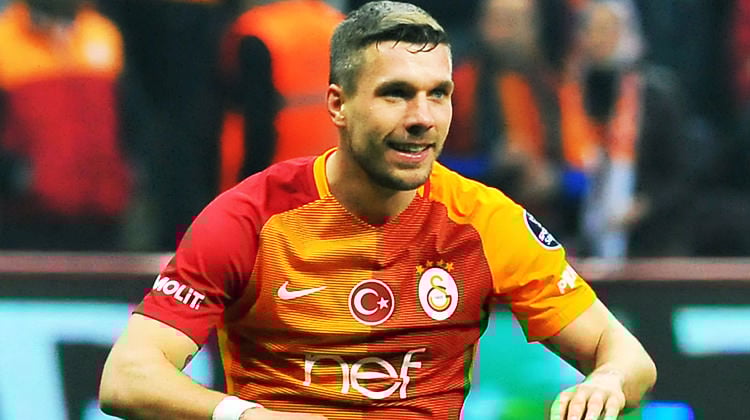 Lukas Podolski'ye sert uyarı! 'Sezon bitsin...'