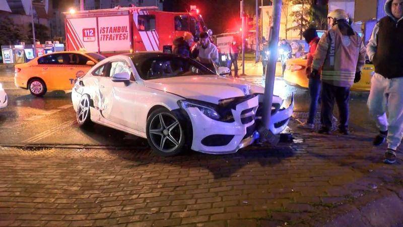 Lüks otomobilin hatalı dönüşüyle Şişli'de can pazarı yaşandı!