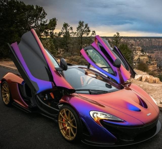 Lüks otomobillere sıra dışı renkler