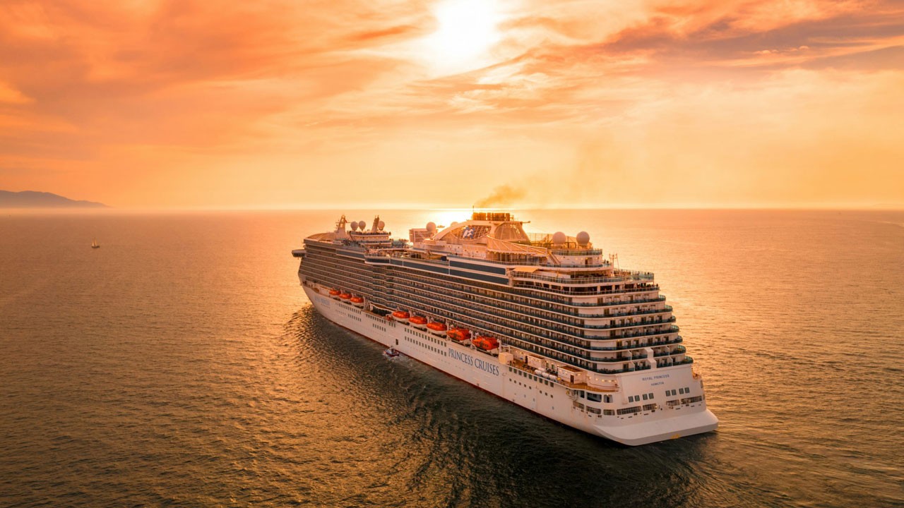 Lüks yolculuk kabusa döndü! Queen Mary 2’de virüs alarmı