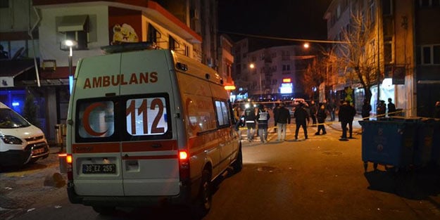 Lüleburgaz'da silahlı kavga! 1'i polis 2 kişi yaralandı