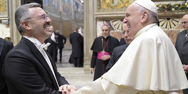 Lütfullah Göktaş'tan 'Papa' paylaşımı