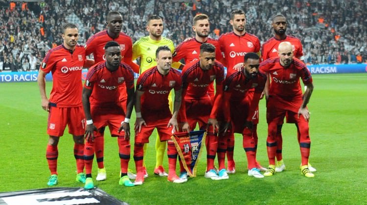 Lyon'la İstanbul'a geldi, Galatasaray'la görüştü!