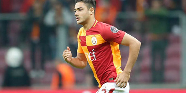 Maç bitti Florya'ya otobüsle tek başına döndü!