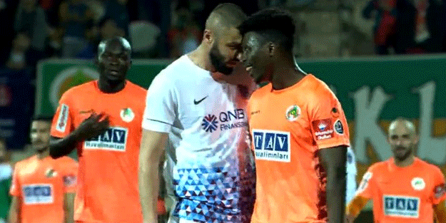 Maç bitti ortalık karıştı! Burak Yılmaz...