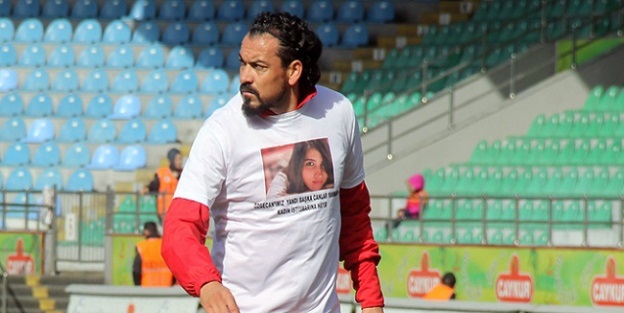 Maç öncesi Özgecan'ı unutmadılar