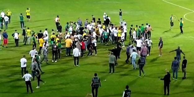 Maç sonrası taraftarlar arasında kavga çıktı