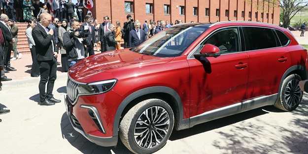 Macar bakandan yerli otomobil TOGG'a tam not